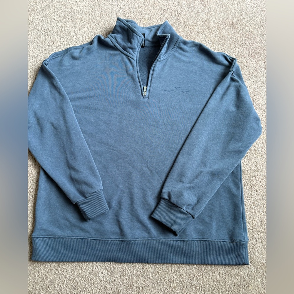Elegant Zip-Up Sweater in Blue